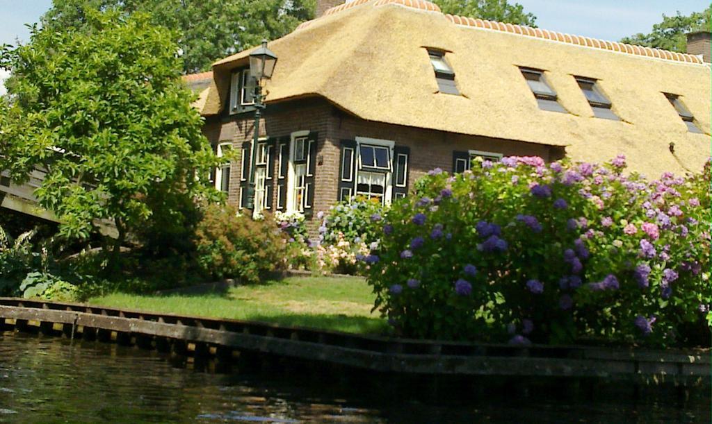 De Dames Van De Jonge Hotel Restaurant Giethoorn Luaran gambar